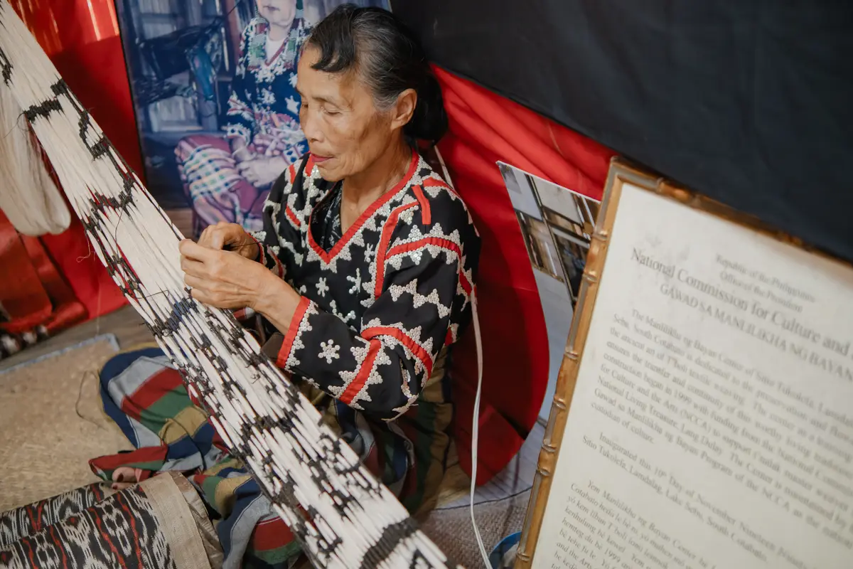 The T’nalak Weaving Process- Lang Dulay Weaving Center, photo 12 of 21