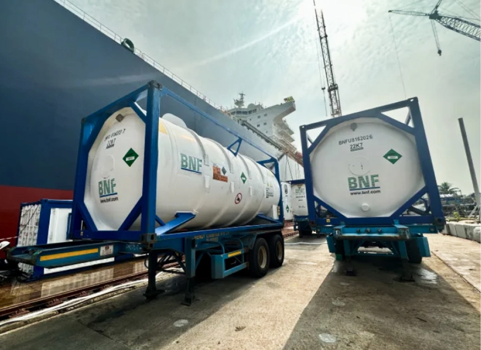 ISO tank at the quayside