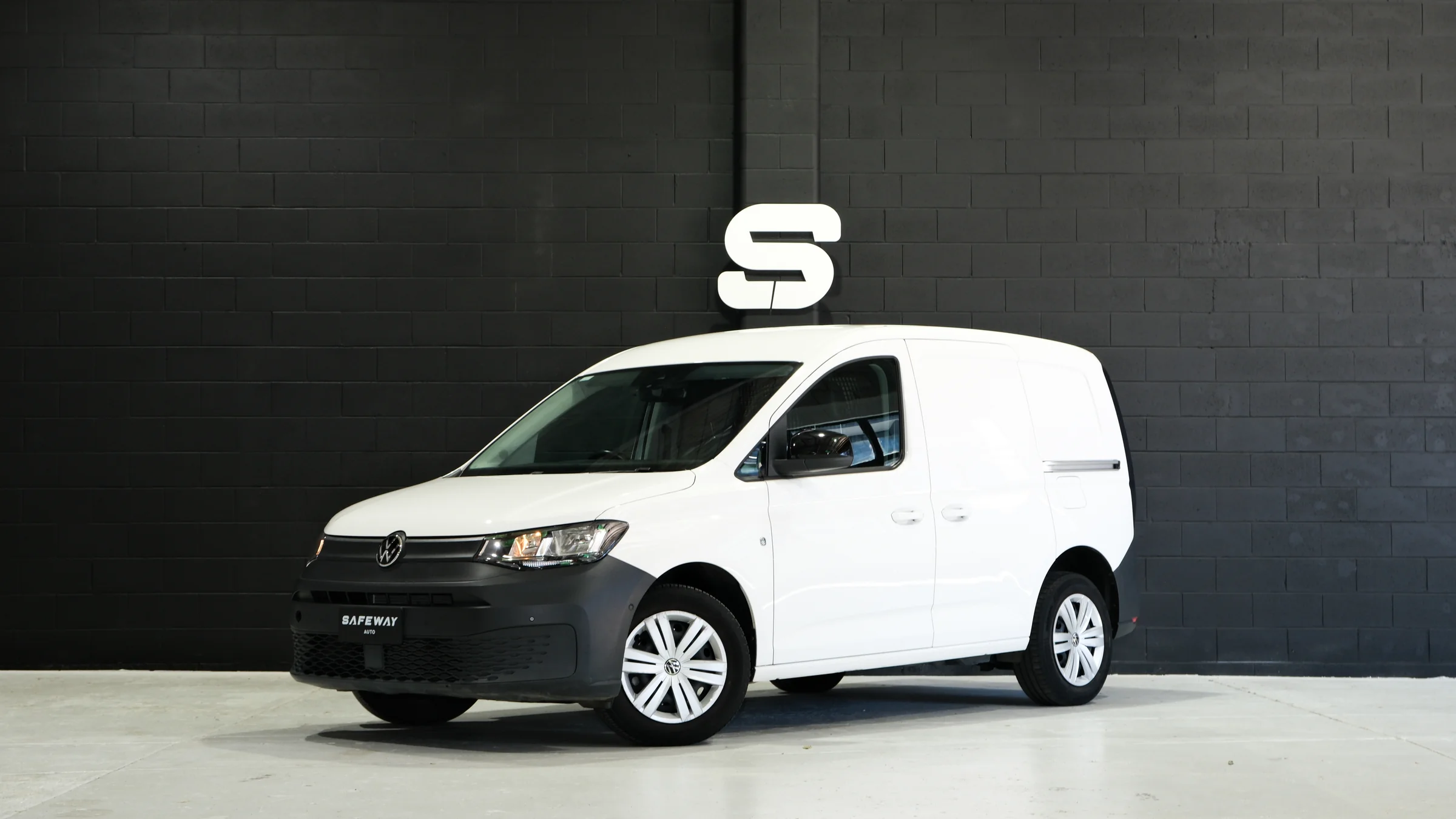 2023 Volkswagen Caddy TDI320 – photo 1
