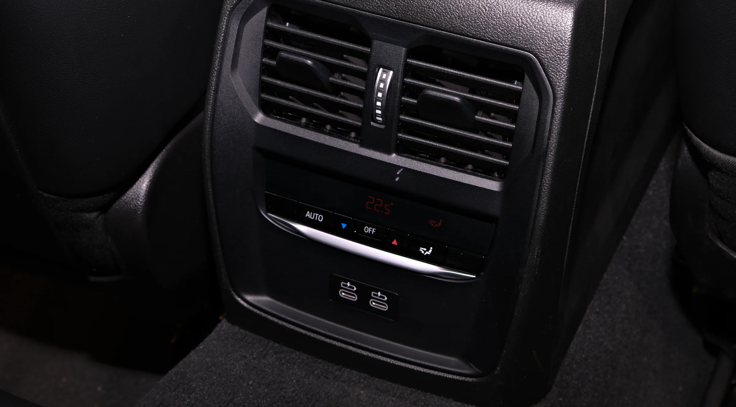 2023 BMW 3 Series 320i M Sport – photo 17