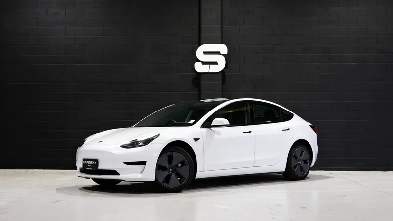 2023 Tesla Model 3 Rear-Wheel Drive – photo 1