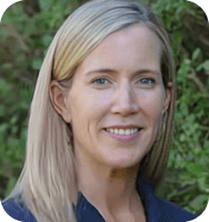 Julie Watson headshot