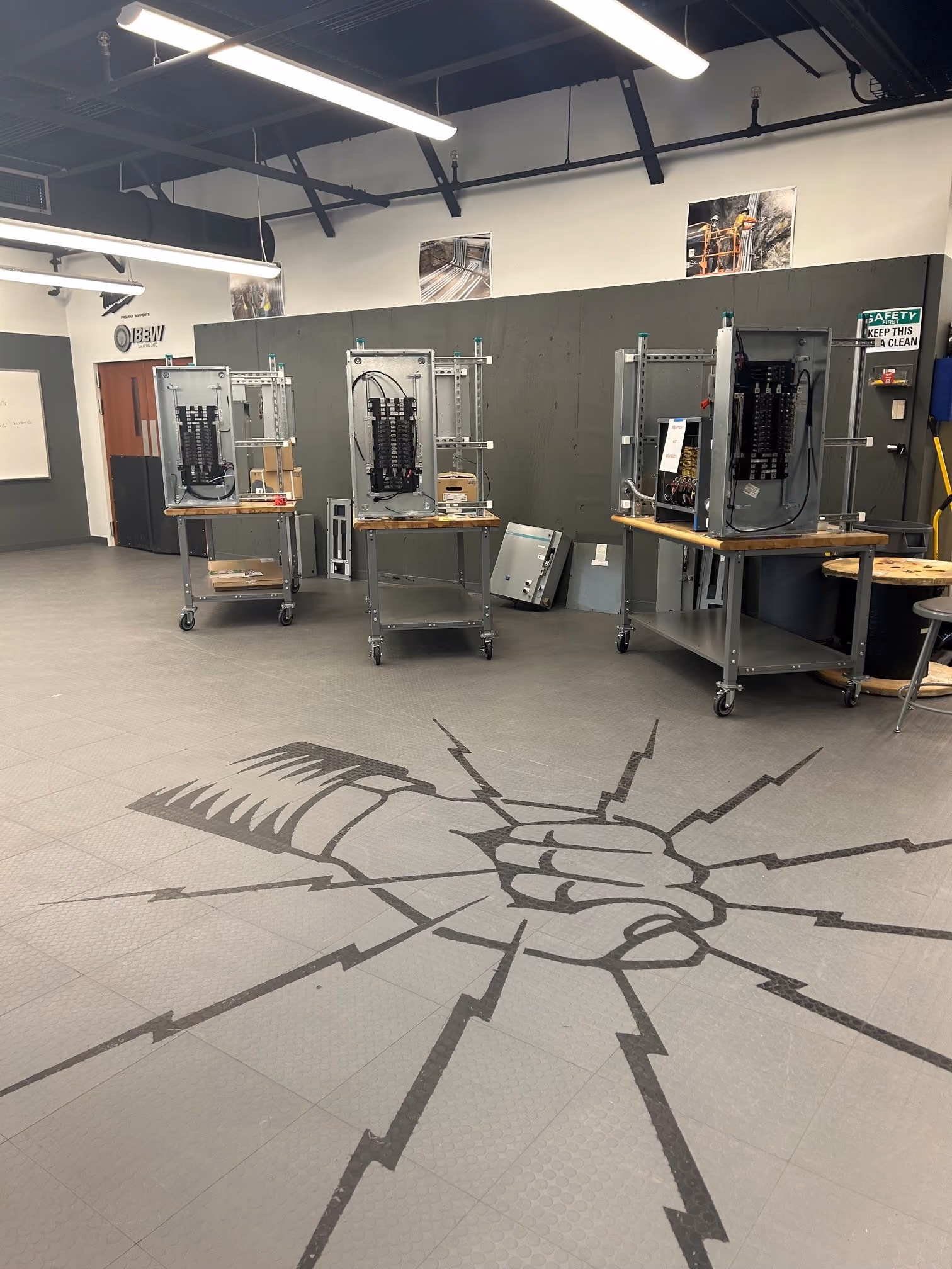 Union electrical training facility with workstations