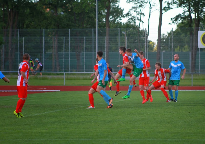 FC Elva jäi hoolimata kõvast võitlusest FC Santosele alla