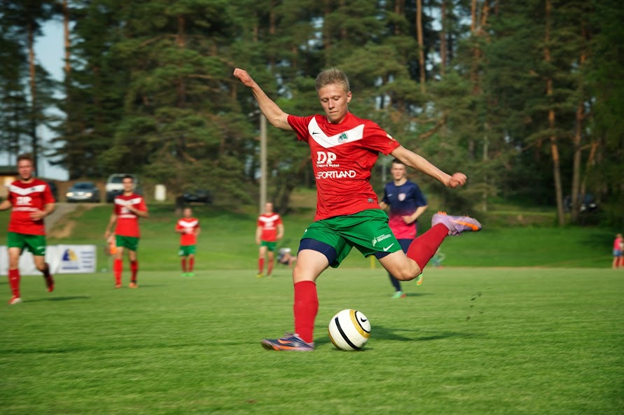 FC Elva esindusmeeskond sai võrdsete võitluses jagu FC Ararat TTÜ meeskonnast