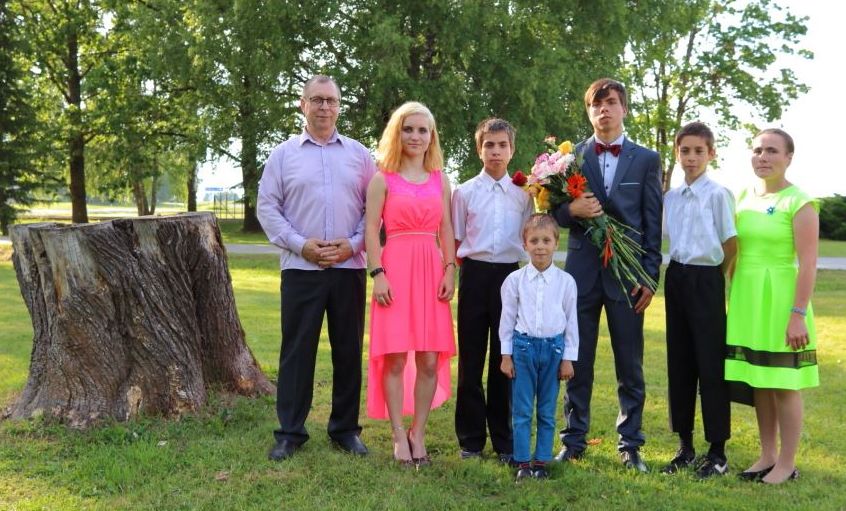 Kogukonna lugu: Perekond Oja teekond trenni 50 km kauguselt