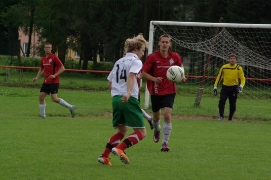 FC Elva kõikuv mänguvorm jätkus Navi Vutiseltsi vastu