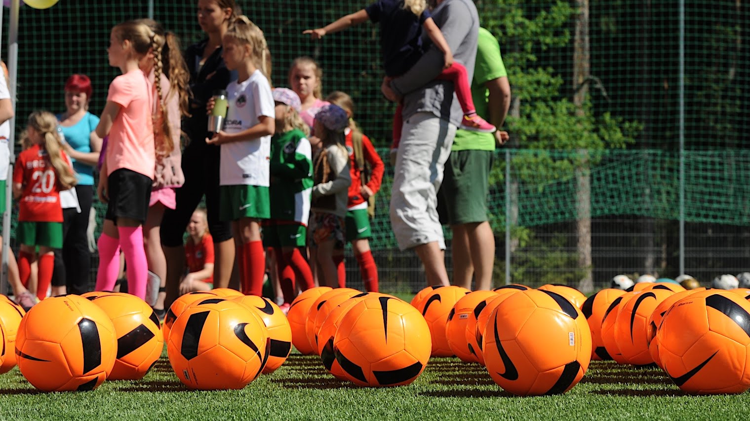 Nike tüdrukute jalgpallipäev 2018