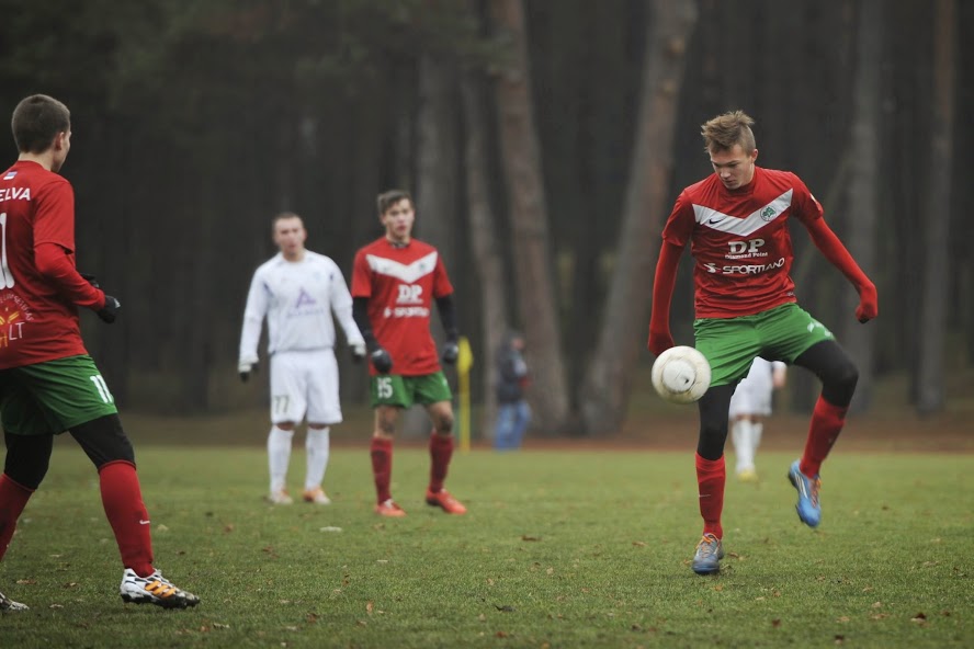 FC Elva päästis viimase minuti väravaga viigi