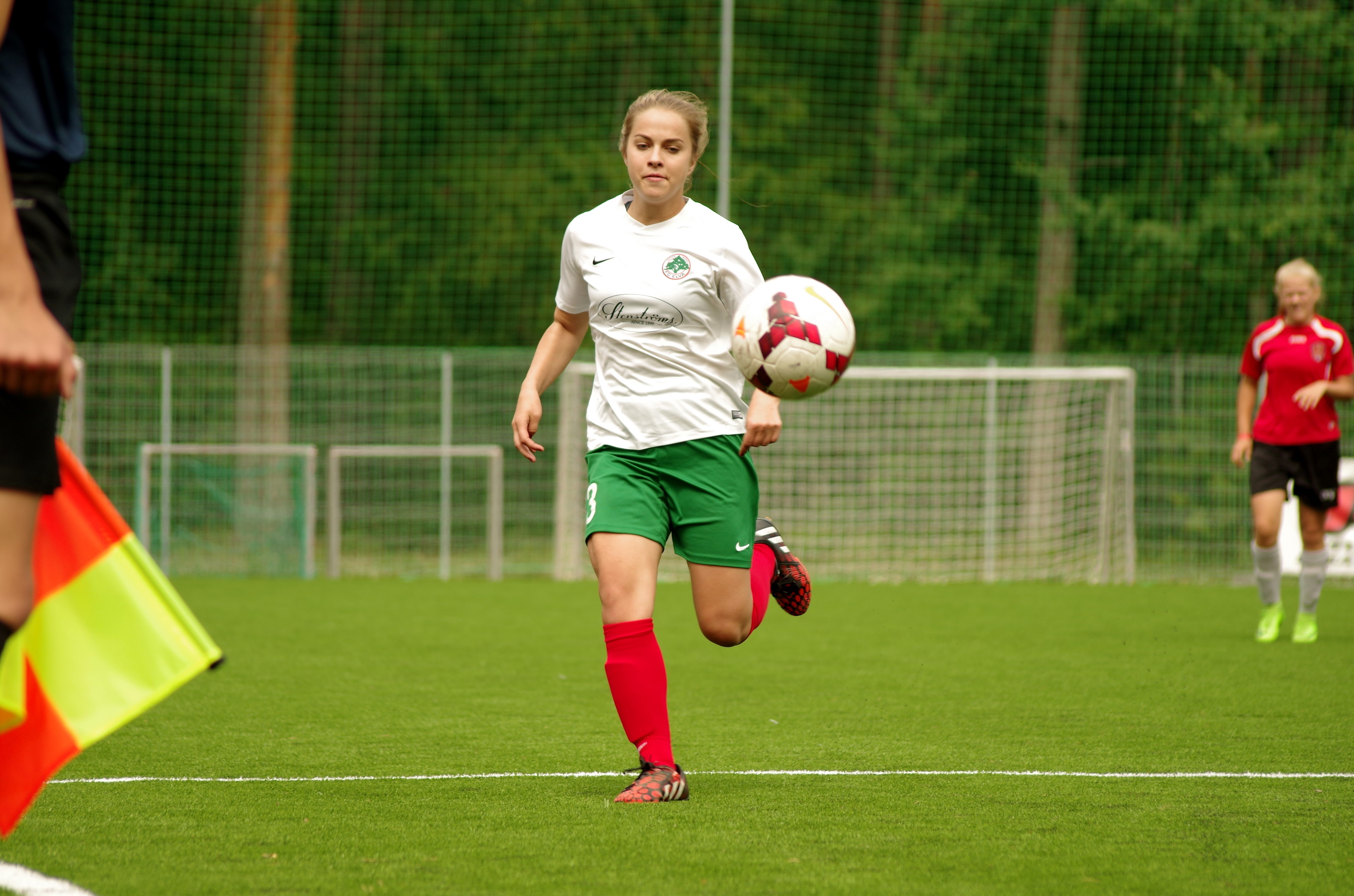 FC Elva U17 tüdrukud suutsid väärtuslikud kolm punkti koju jätta!