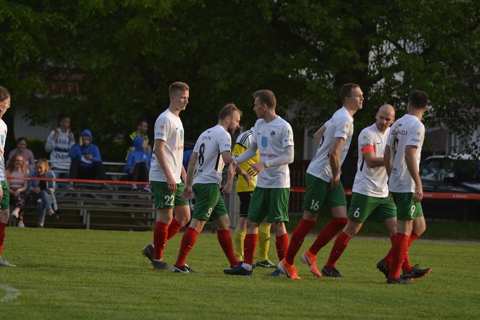 Esindus kaotas võõrsil Rakvere Tarvale