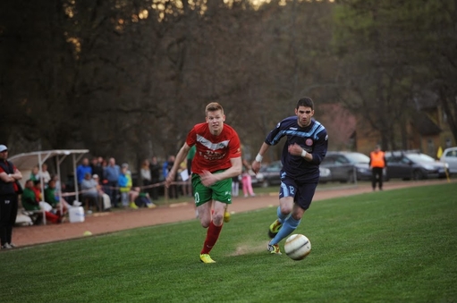 FC Elva esindusmeeskond kaotas võitlusliku mängu Tallinna JK Legioni vastu