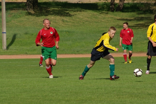 FC Elva mehed taastasid III-liigas liidrikoha