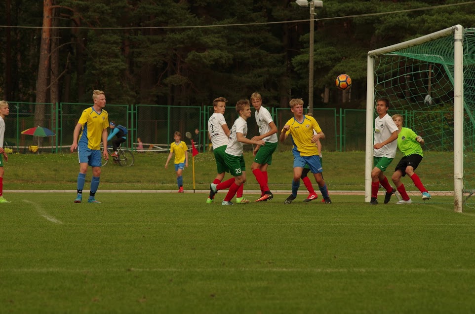 U17 sai hooaja esimese ja väga õpetliku kaotuse