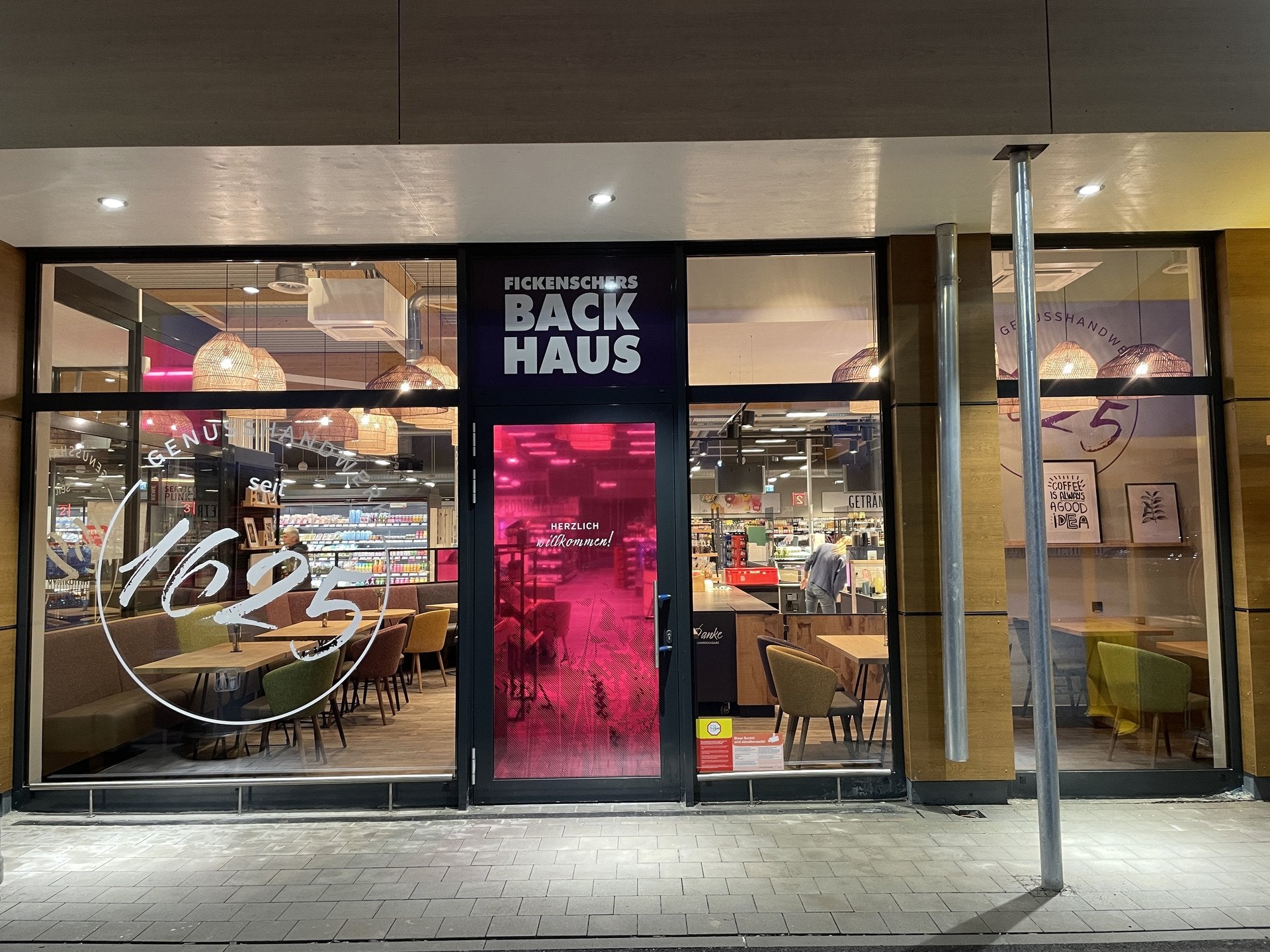 Außenansicht eines Fachgeschäfts