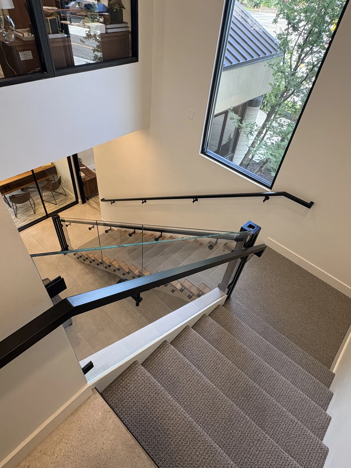 C2 black steel and glass stair railing