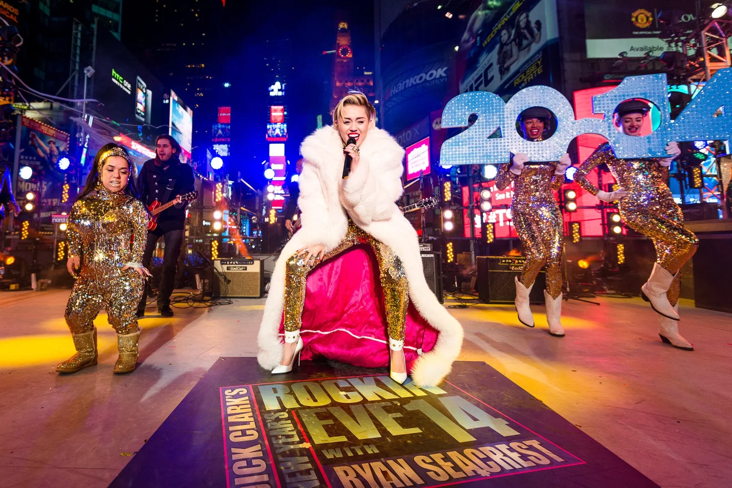 Times Square New Year’s Eve photo 40