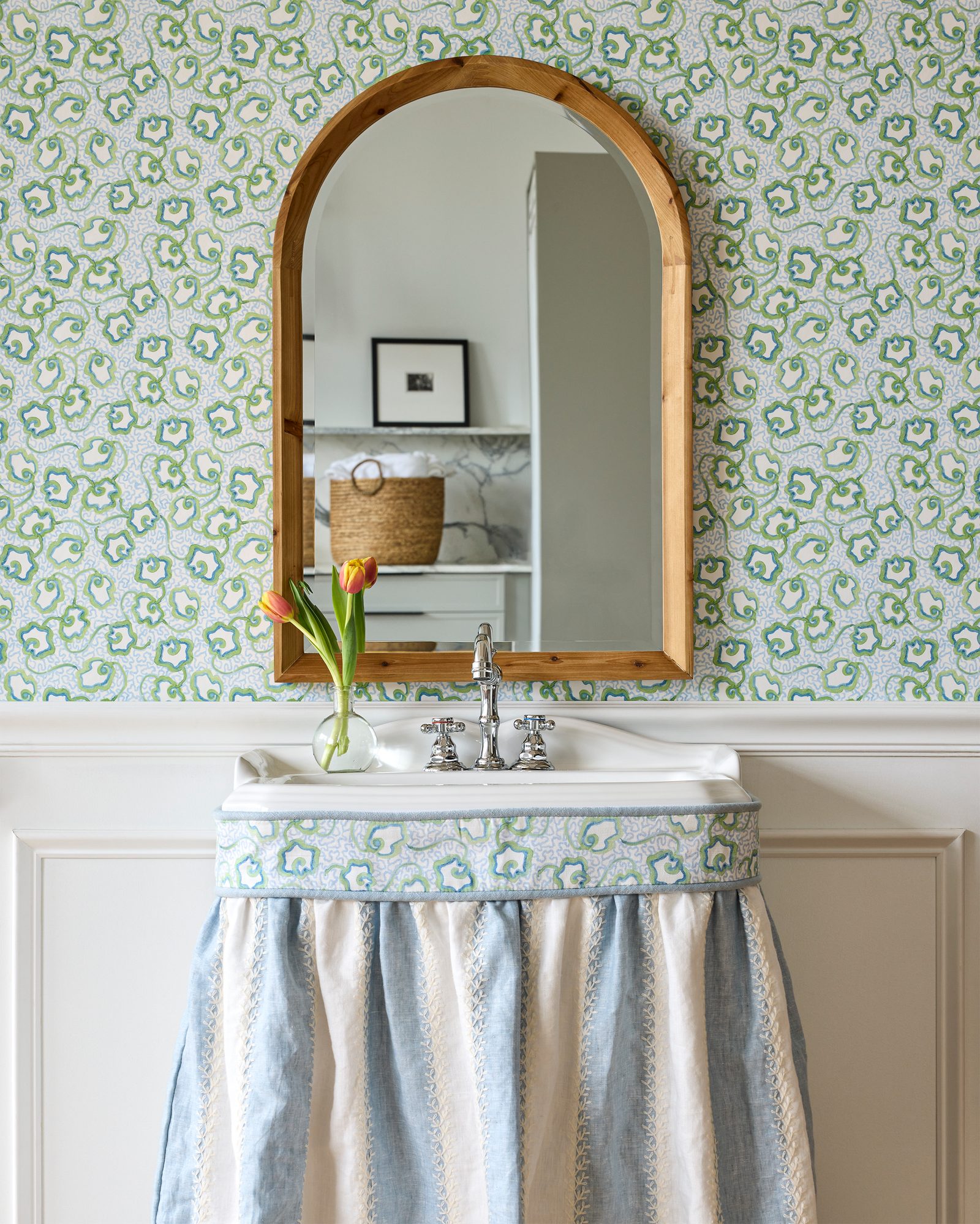 Stout wallcovering