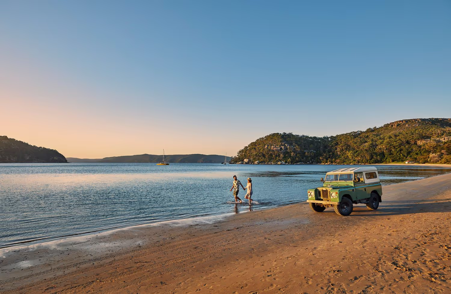 Jaunt electric land rovers