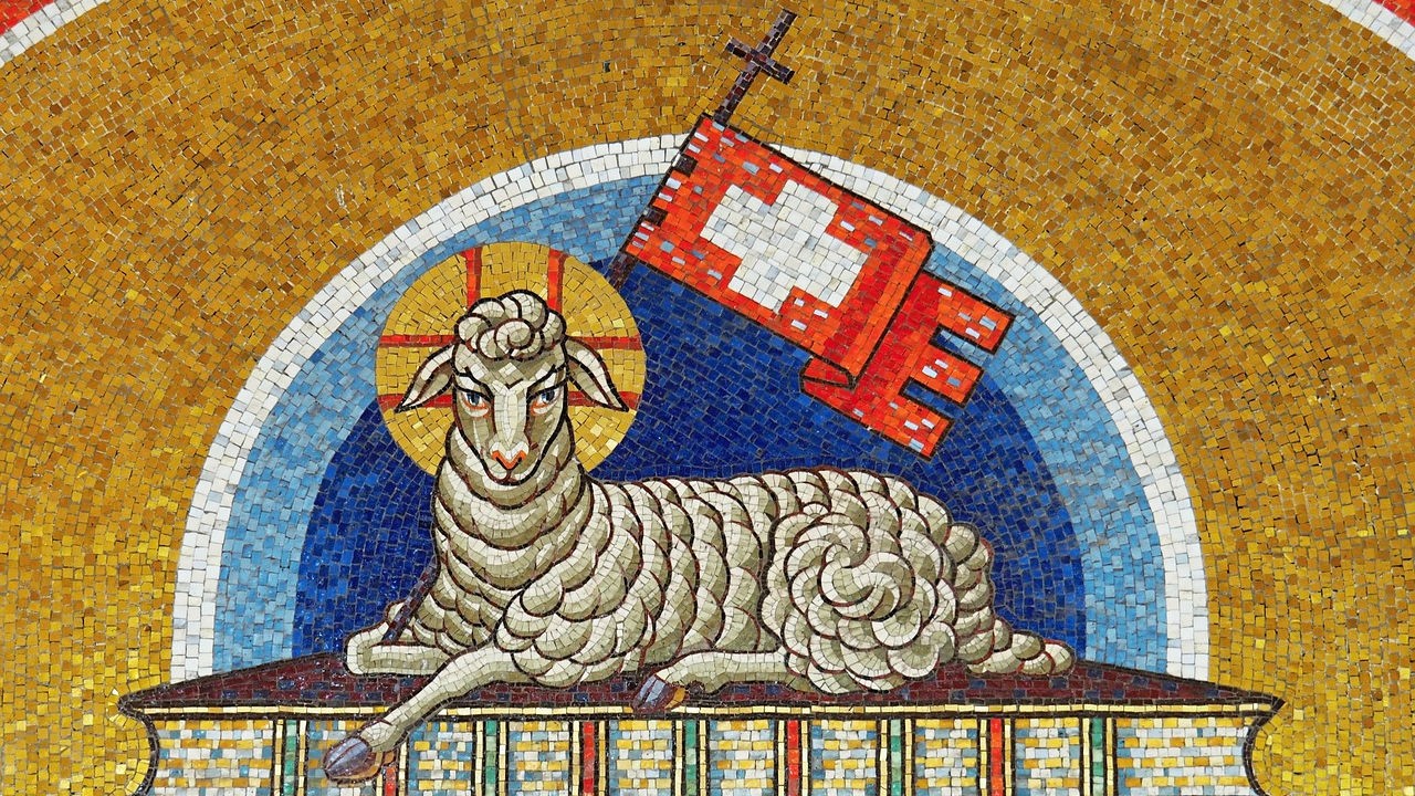 Wielkanocny Baranek – symbol ofiary i odrodzenia