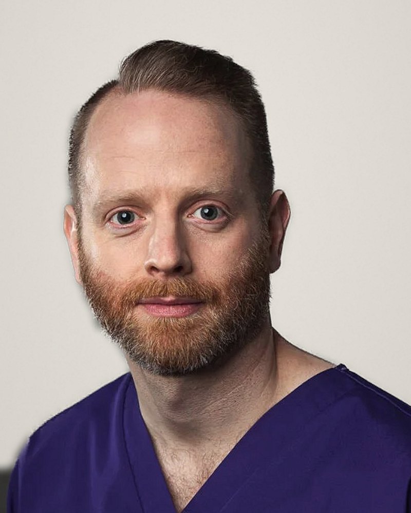 Damien Reilly, Consultant in Special Care Dentistry, IV sedation at Widegate House