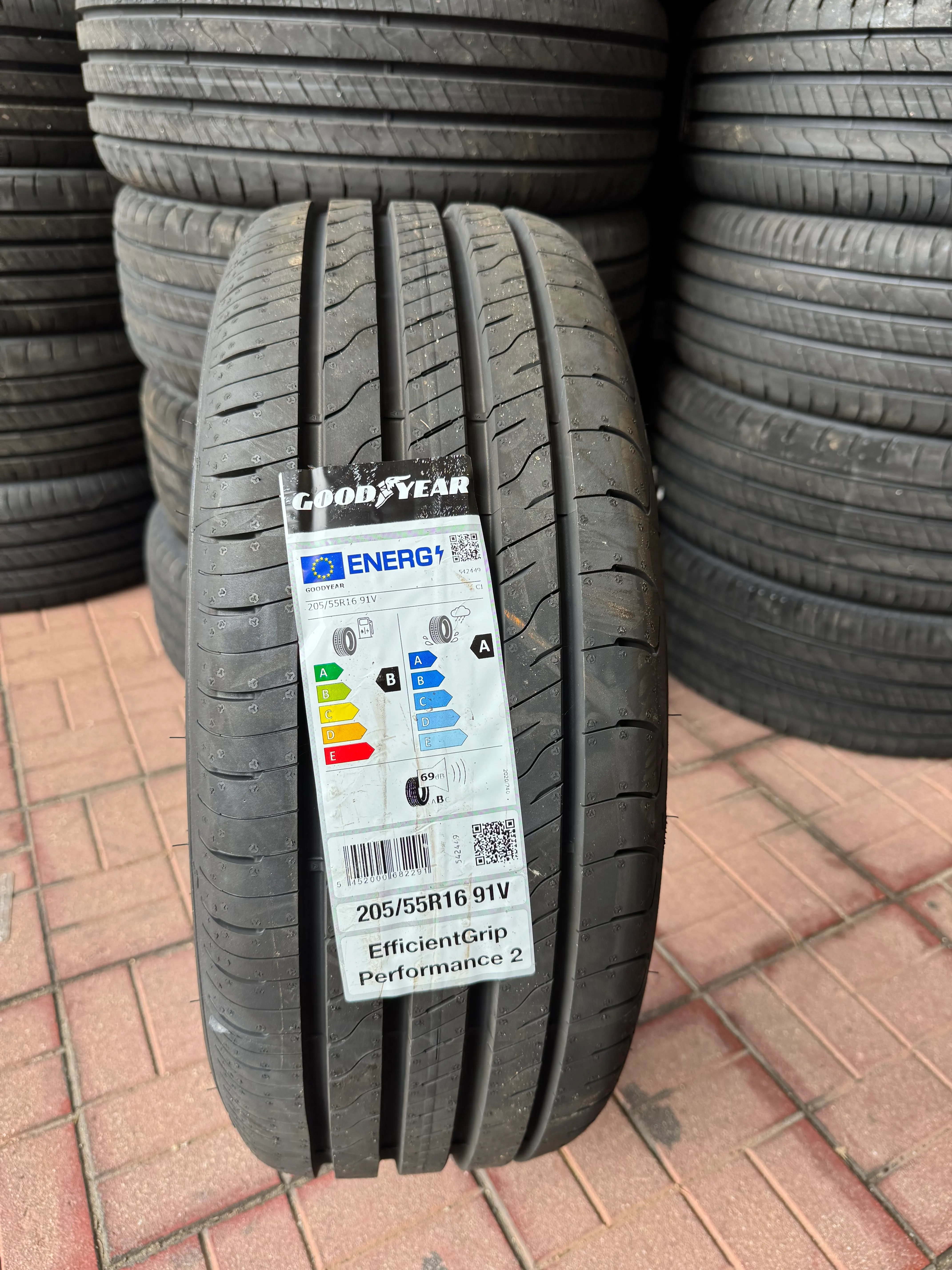 205/55 R16 91V Goodyear EfficientGrip Performance 2