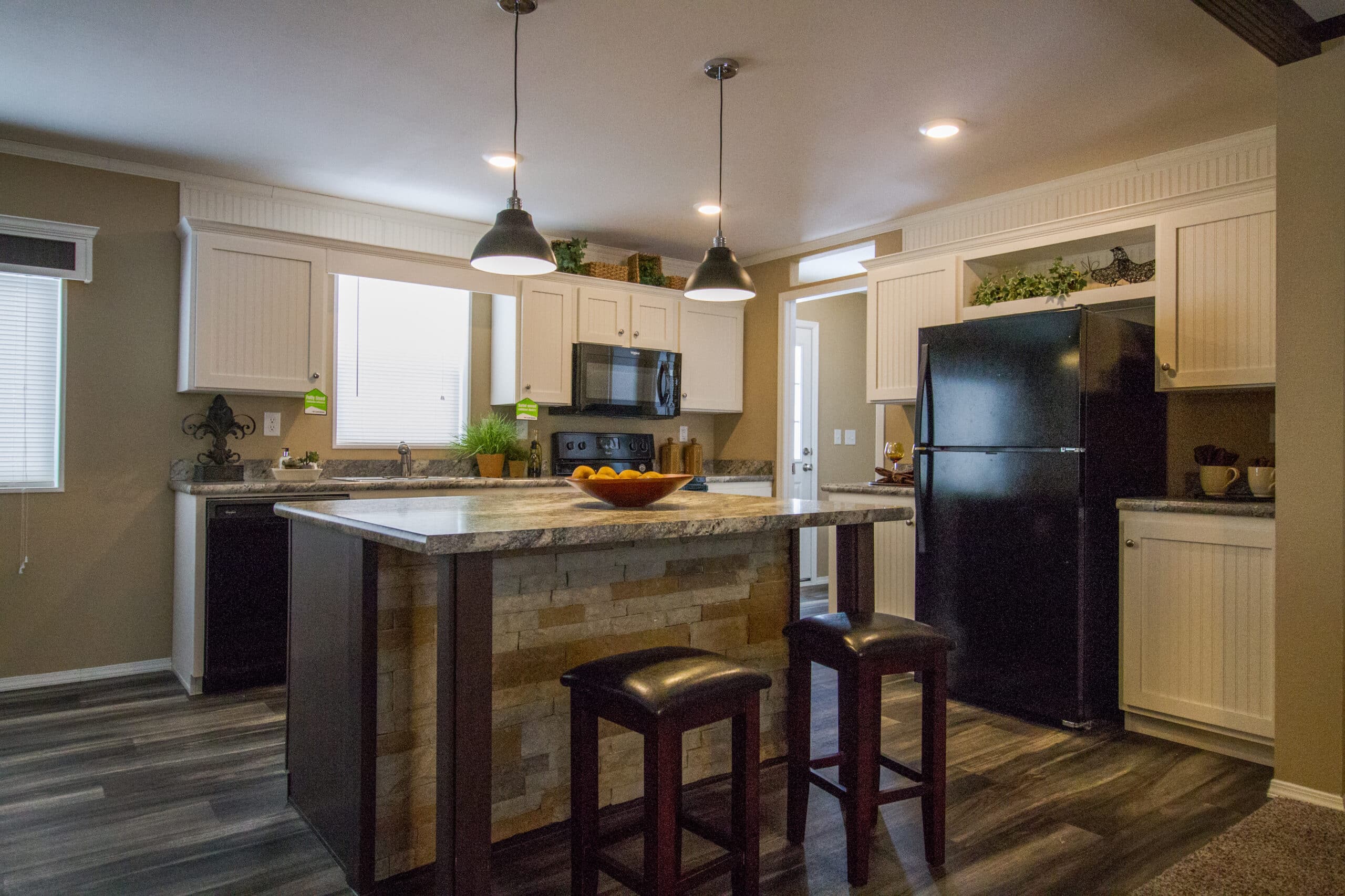 Broadmore Series / 28563B The Moraine - Poky Homes
