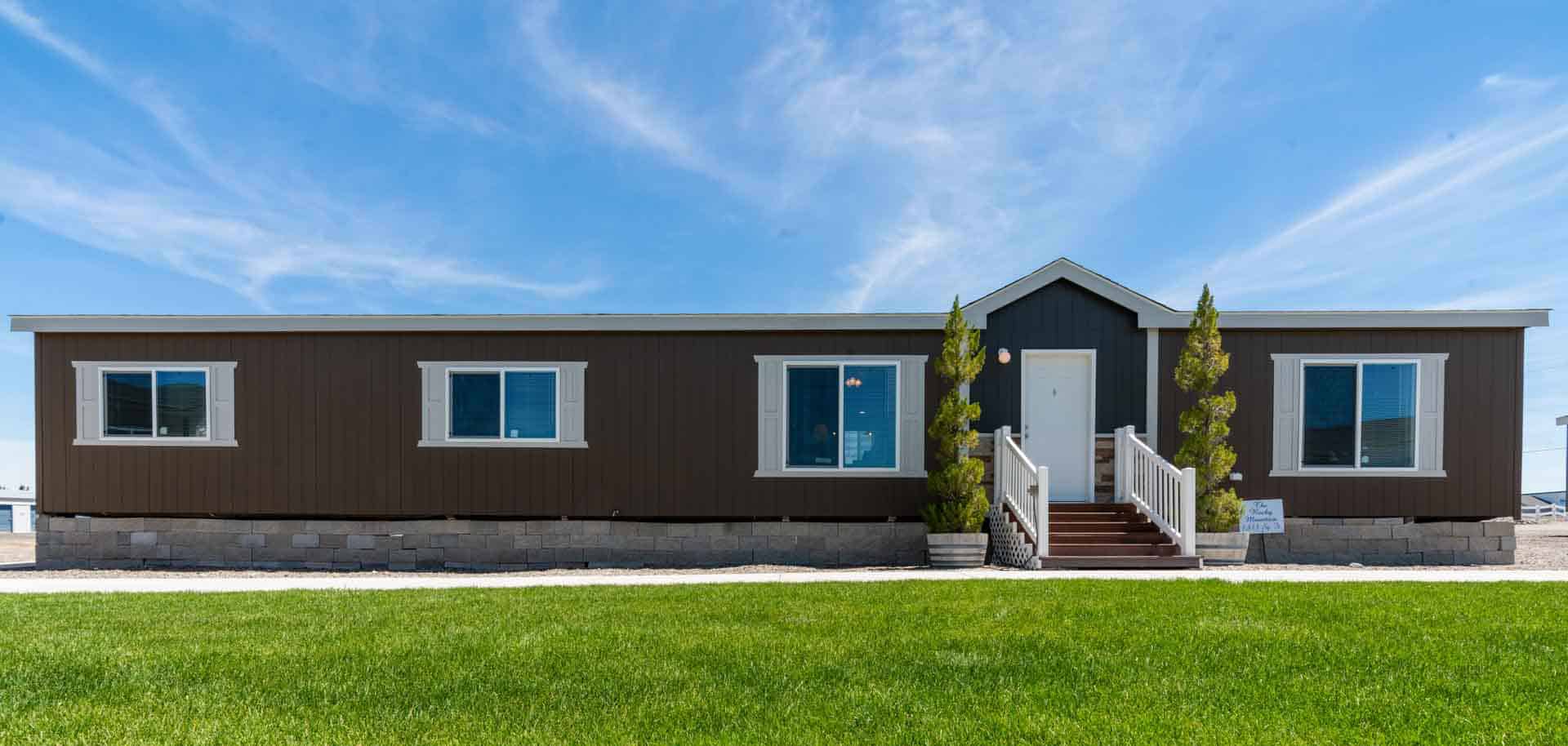 Broadmore Series / 28683B The Caldera - Poky Homes