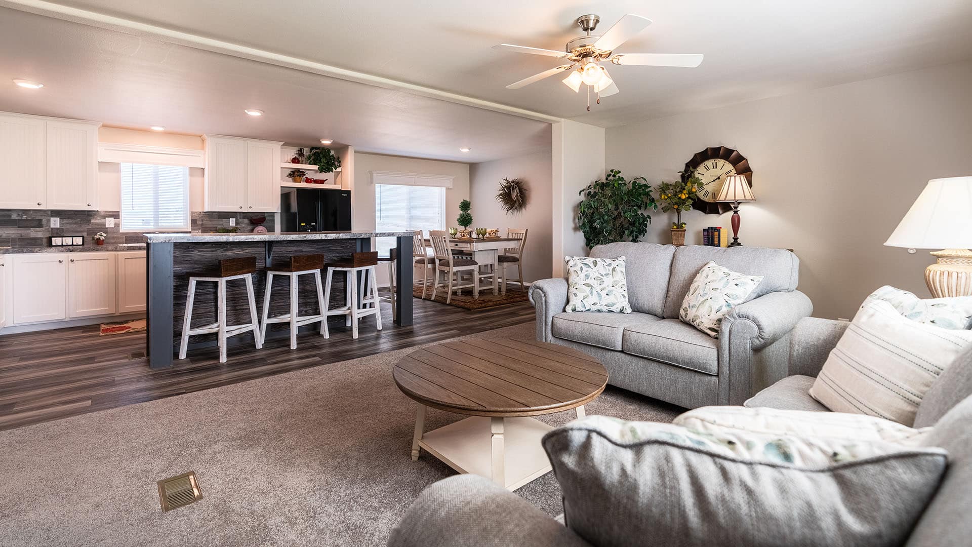 Broadmore Series / 28764T The Sawtooth - Poky Homes