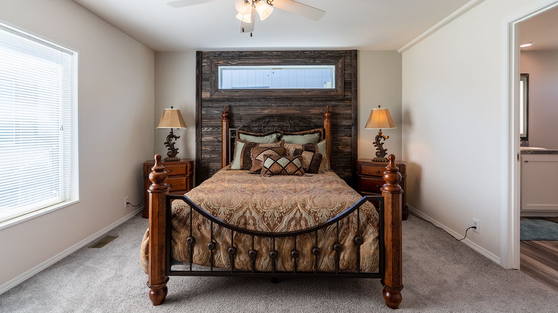 Broadmore Series / 28764T The Sawtooth - Poky Homes