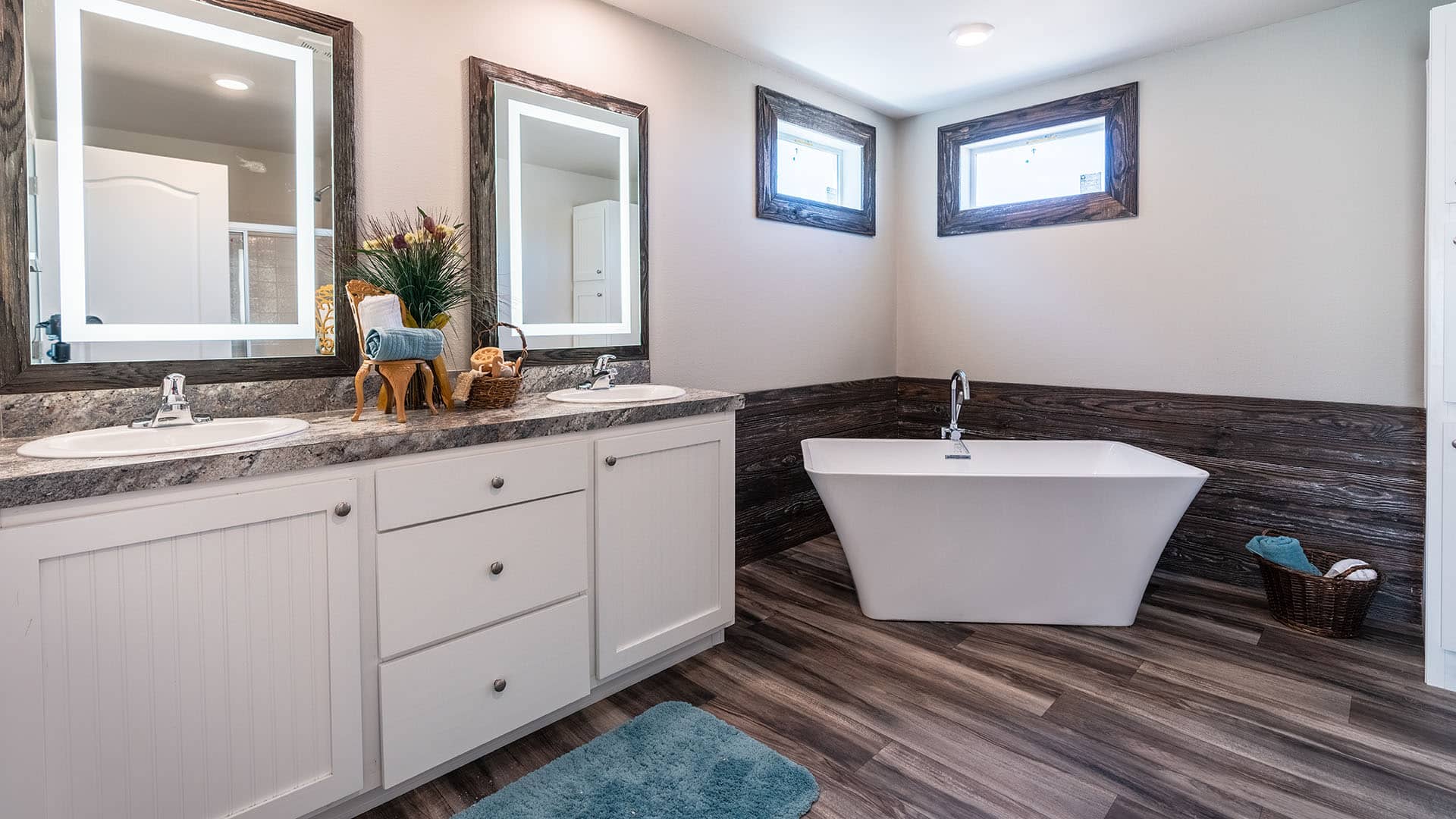 Broadmore Series / 28764T The Sawtooth - Poky Homes