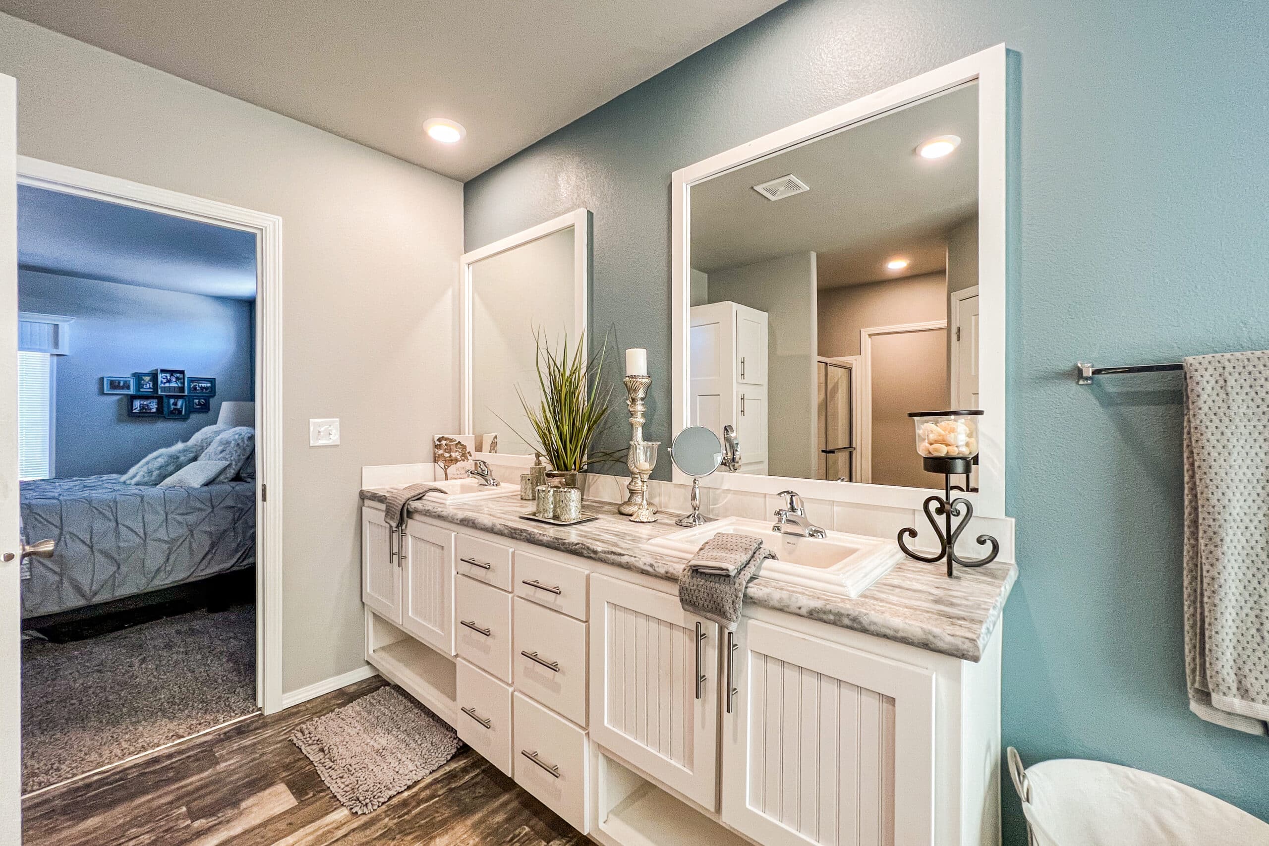 Prestige Series / 30764N2 The Gold Fork (2) - Poky Homes