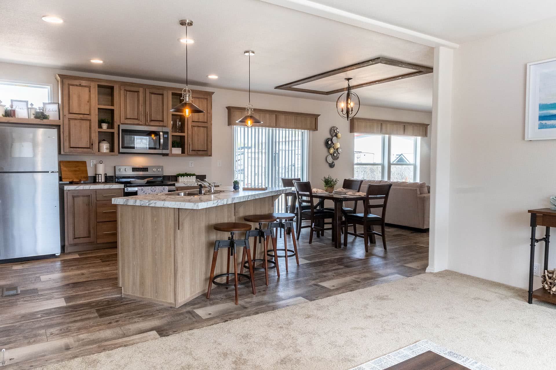 Prestige Series / 28563E The Hauser - Poky Homes