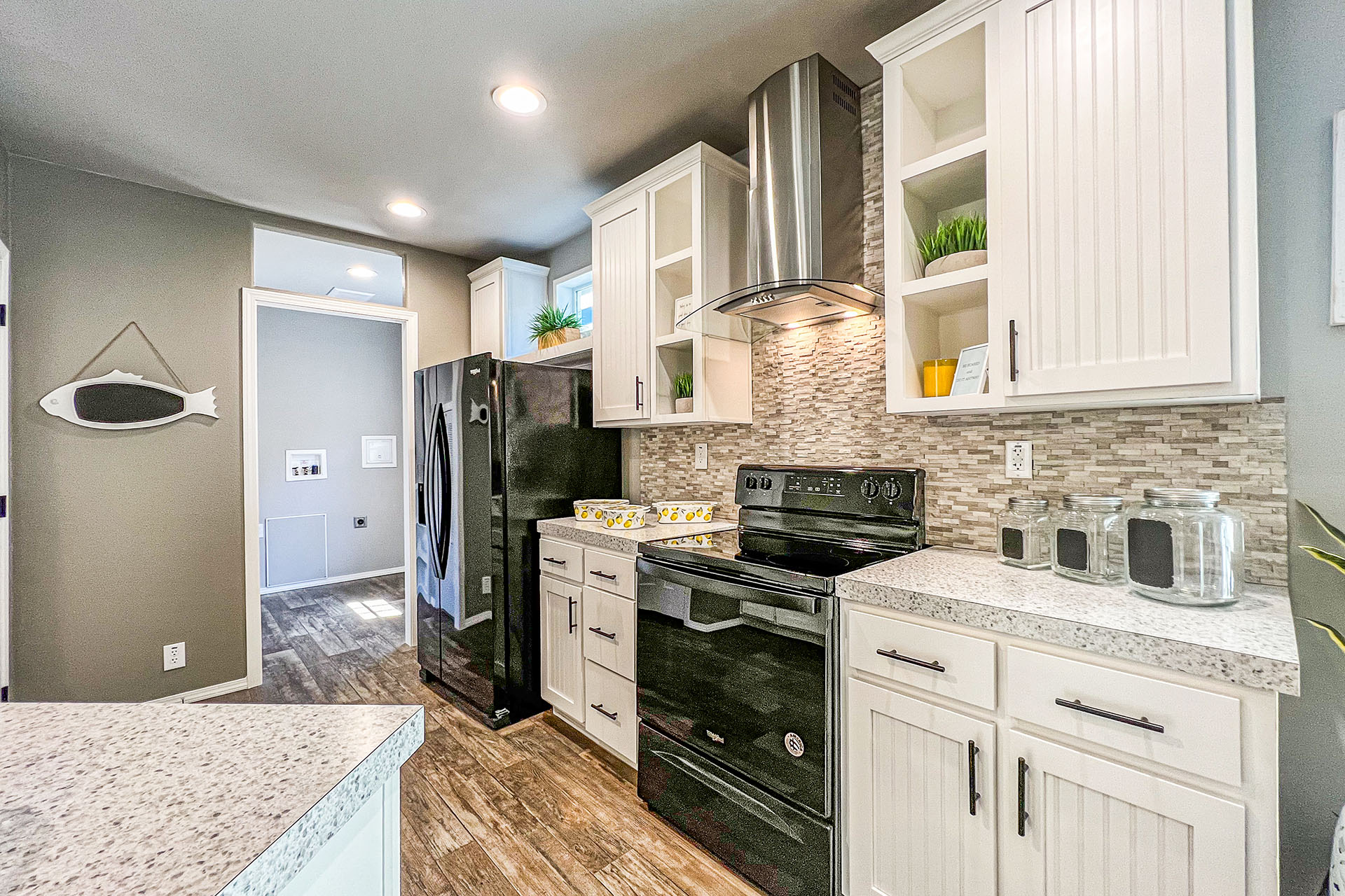 Prestige Series / 28563E The Hauser (Alt Kitchen 1) - Poky Homes