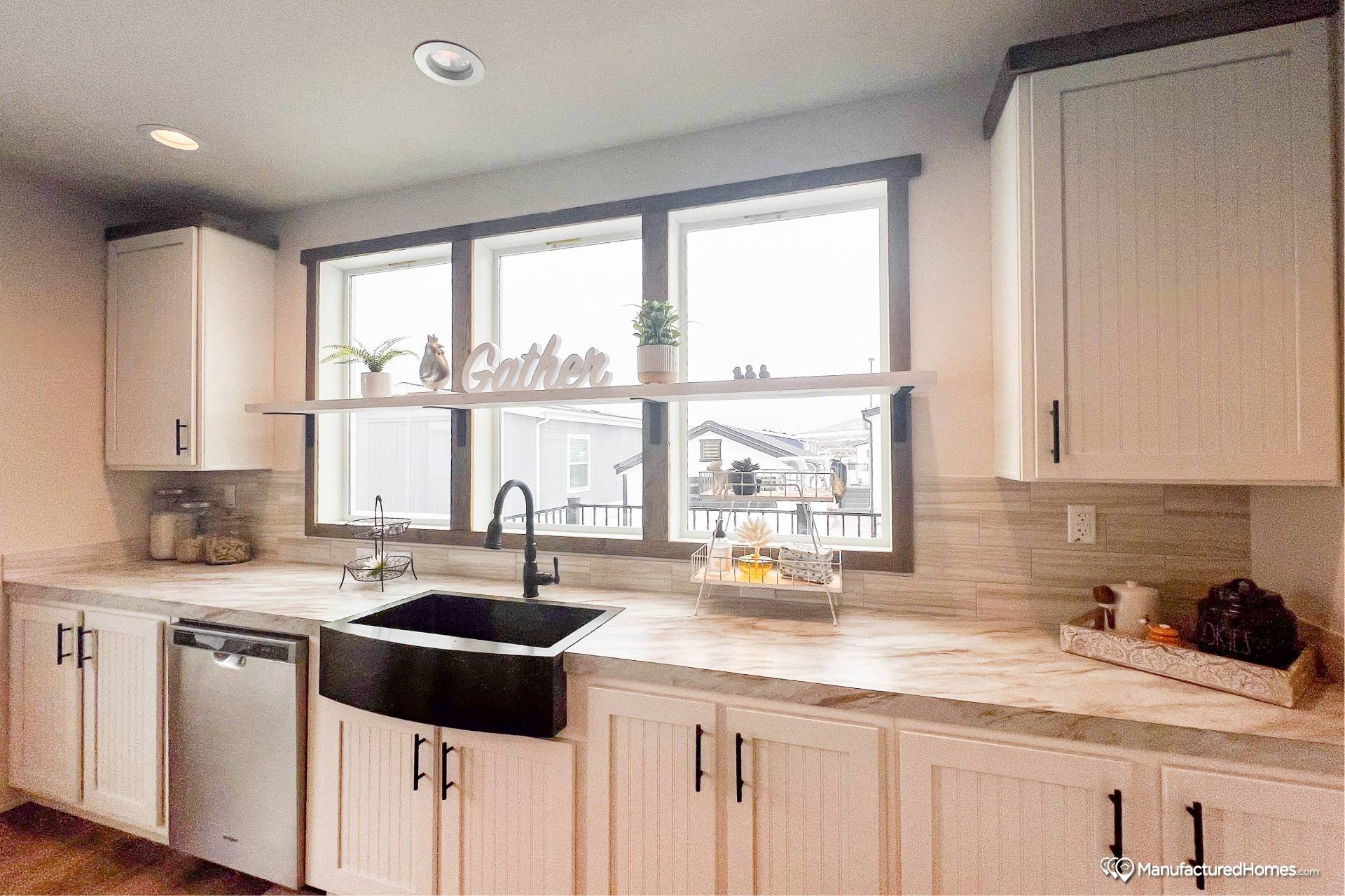 Prestige Series / 30603F The Clover - Poky Homes
