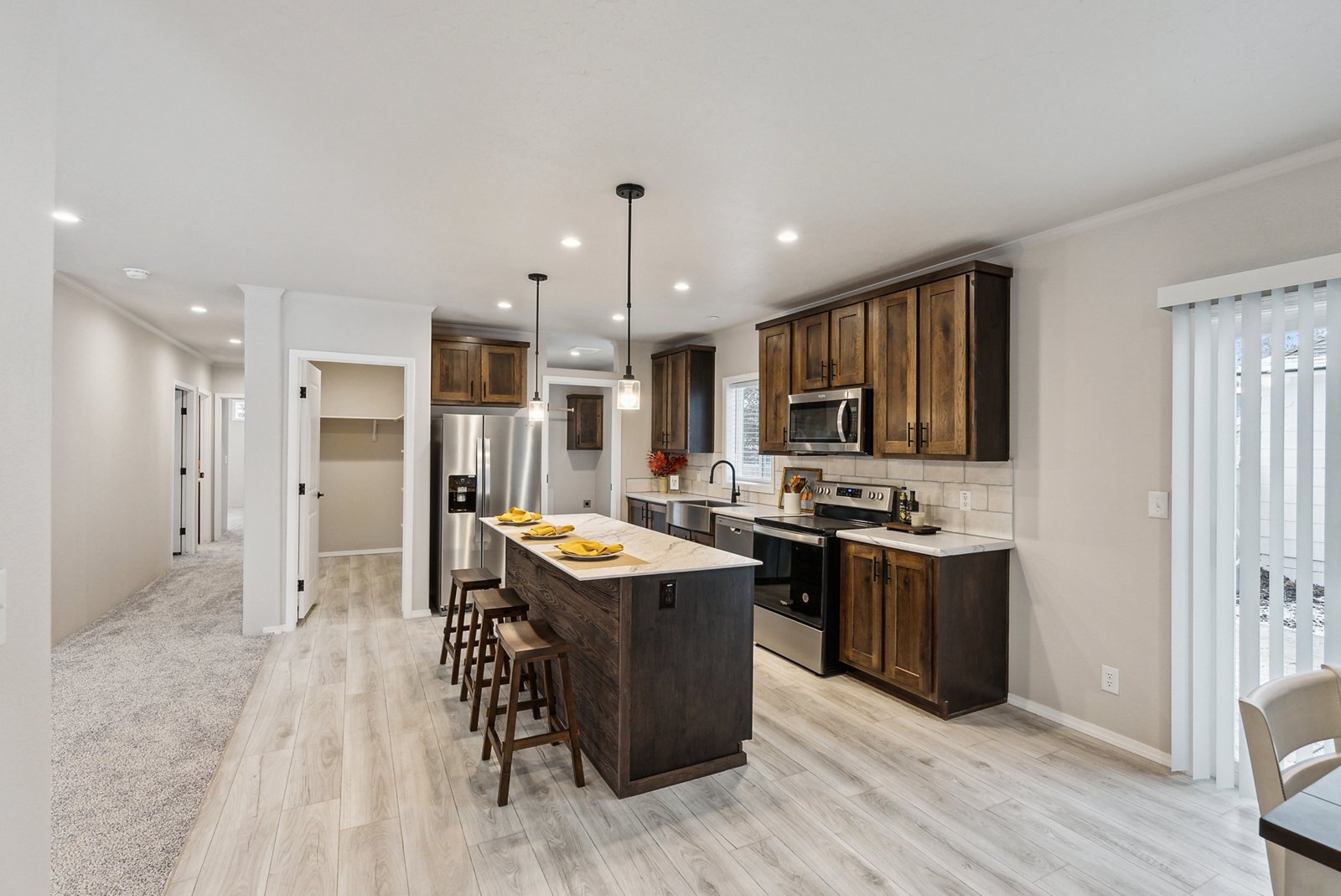 DreamWorks / DW4603D - Poky Homes