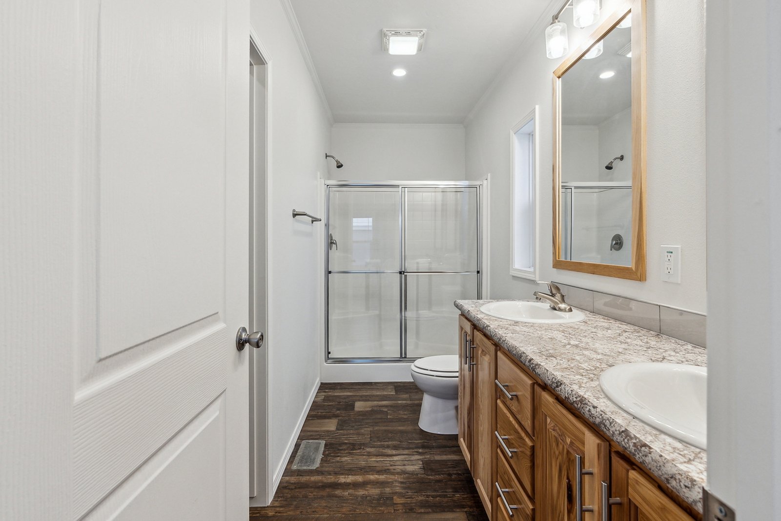 DreamWorks / DW4483B - Poky Homes