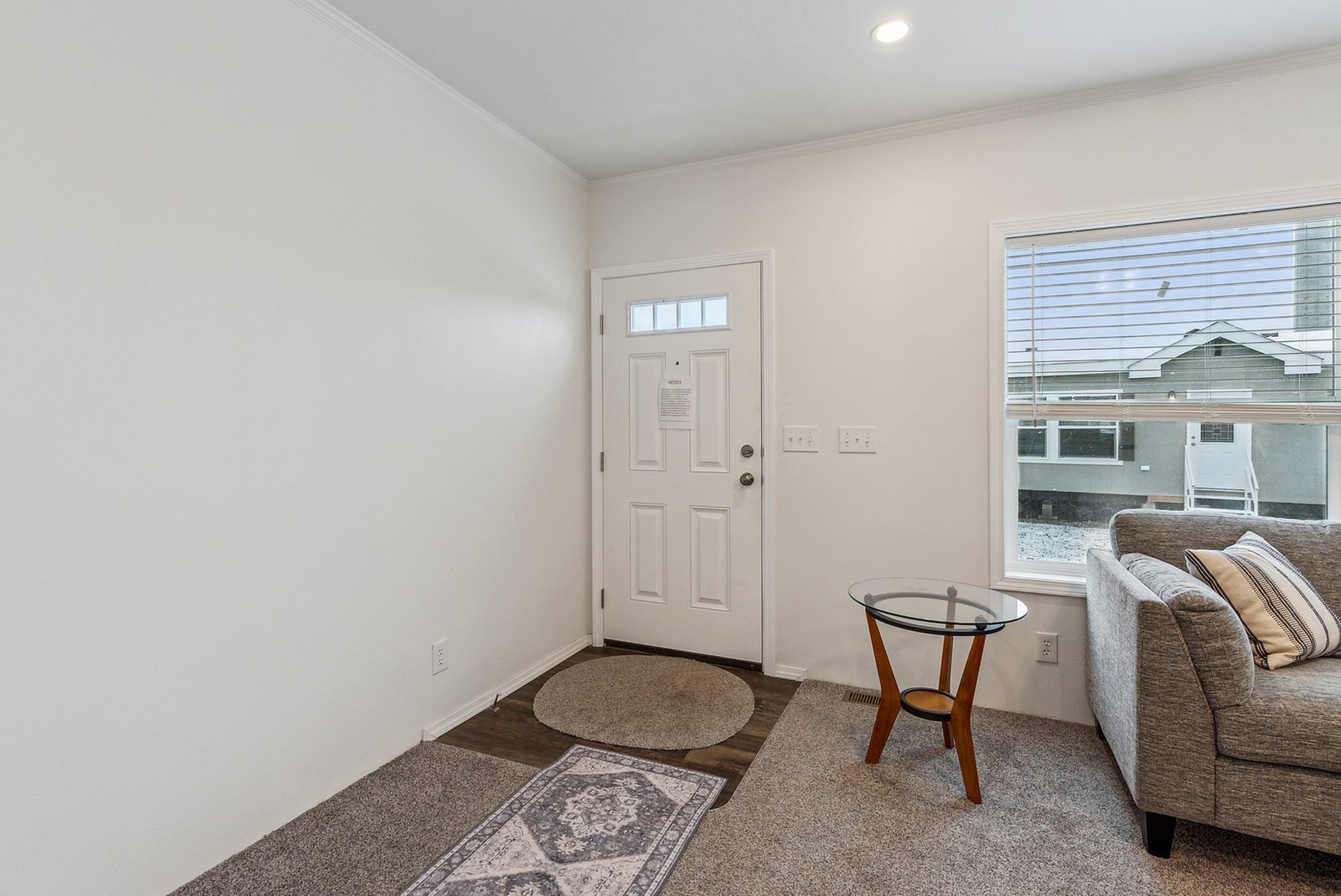 DreamWorks / DW4483B - Poky Homes