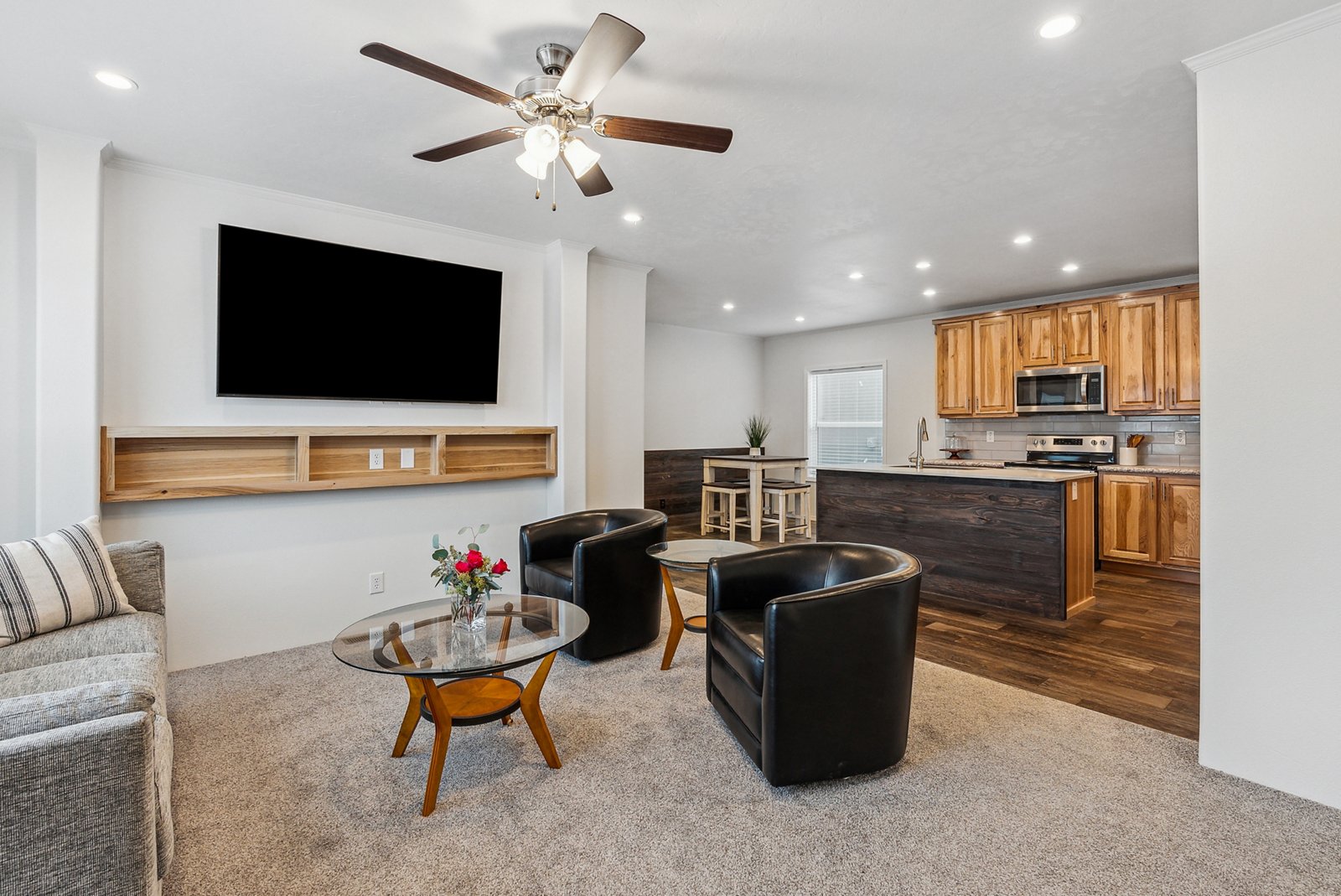 DreamWorks / DW4483B - Poky Homes