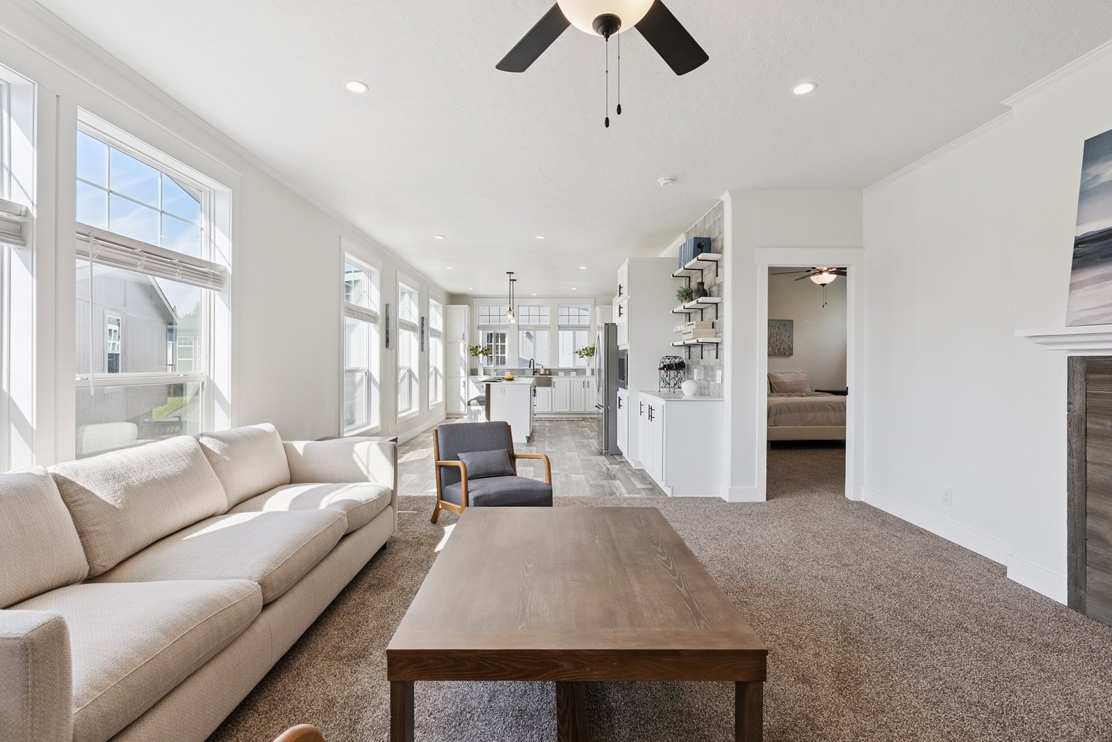 Noble / N09 - Poky Homes