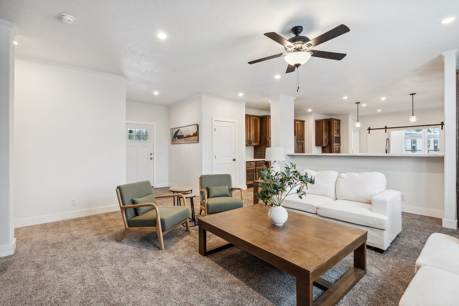 Selkirk / Advantage - Poky Homes