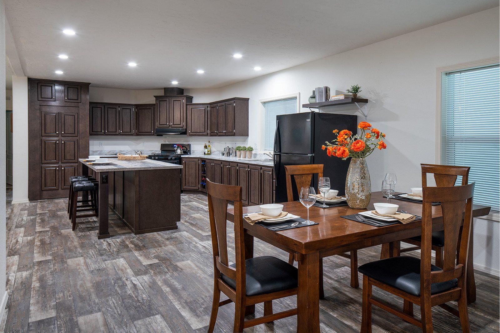 Hidden Valley Estates / HV4764M - Poky Homes