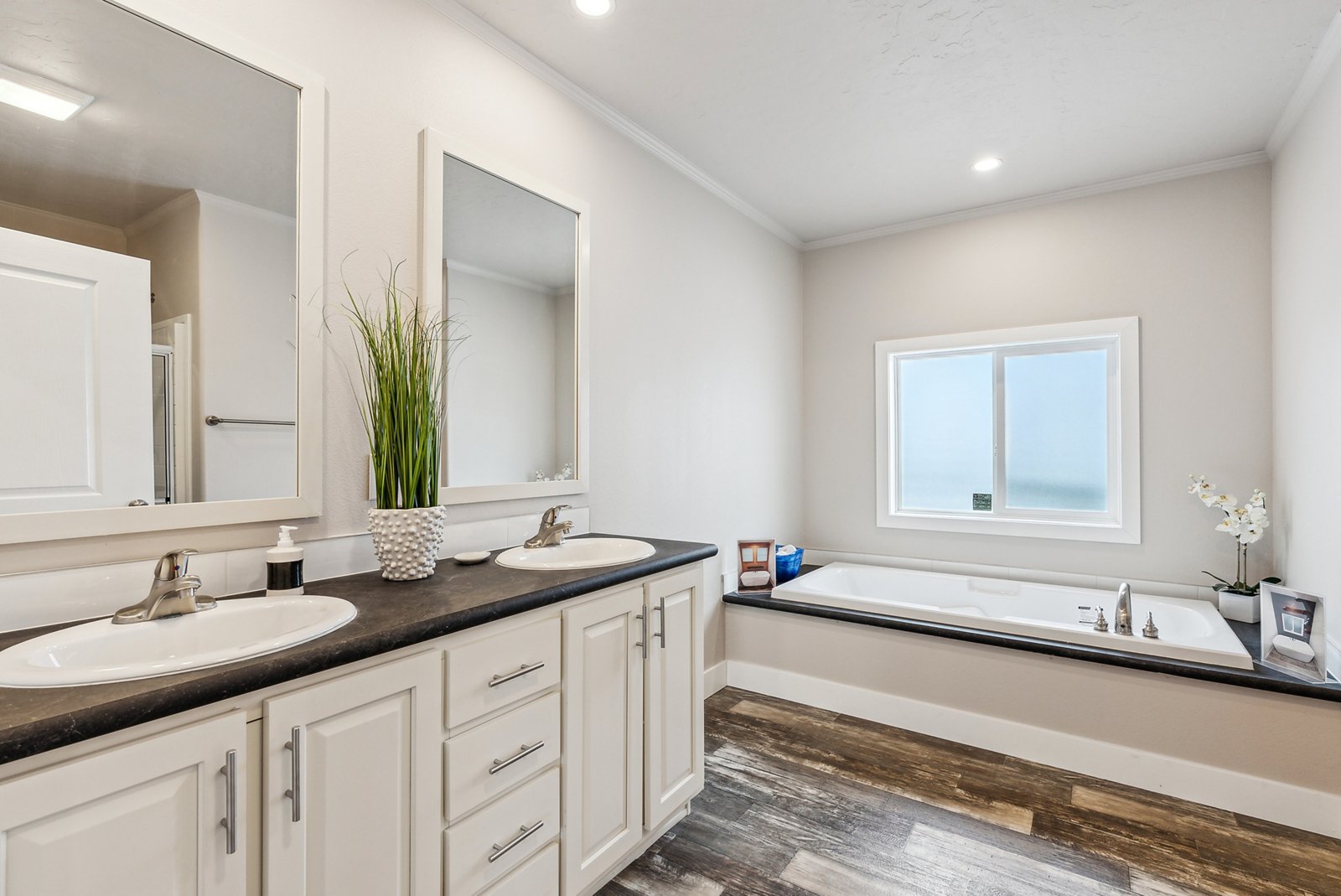 DreamWorks / DW4764F - Poky Homes