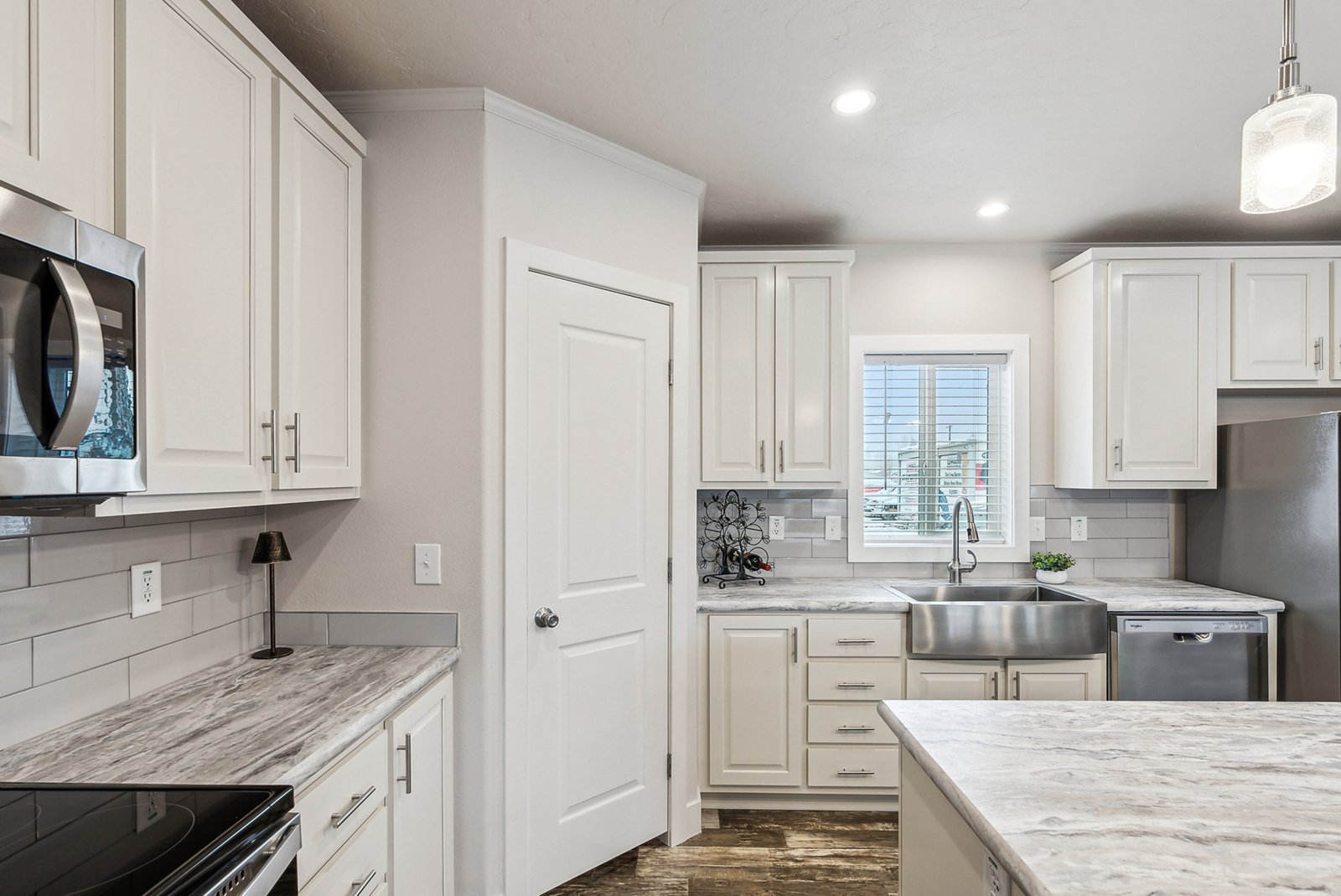 DreamWorks / DW4764F - Poky Homes
