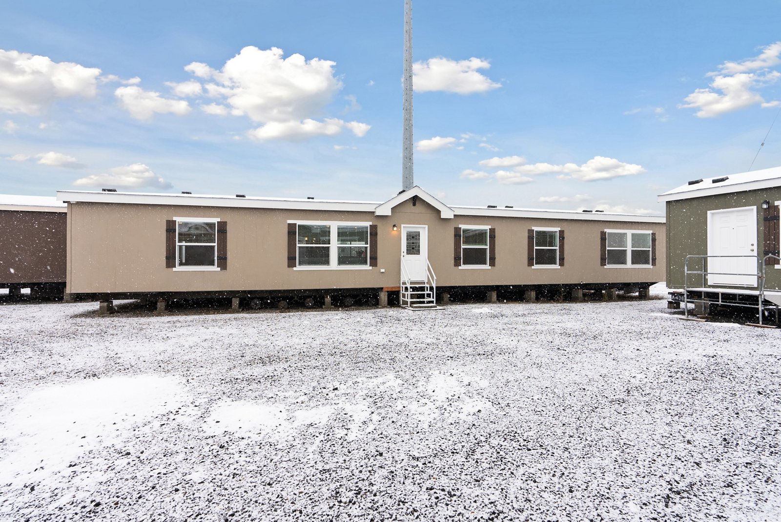 DreamWorks / DW4764F - Poky Homes