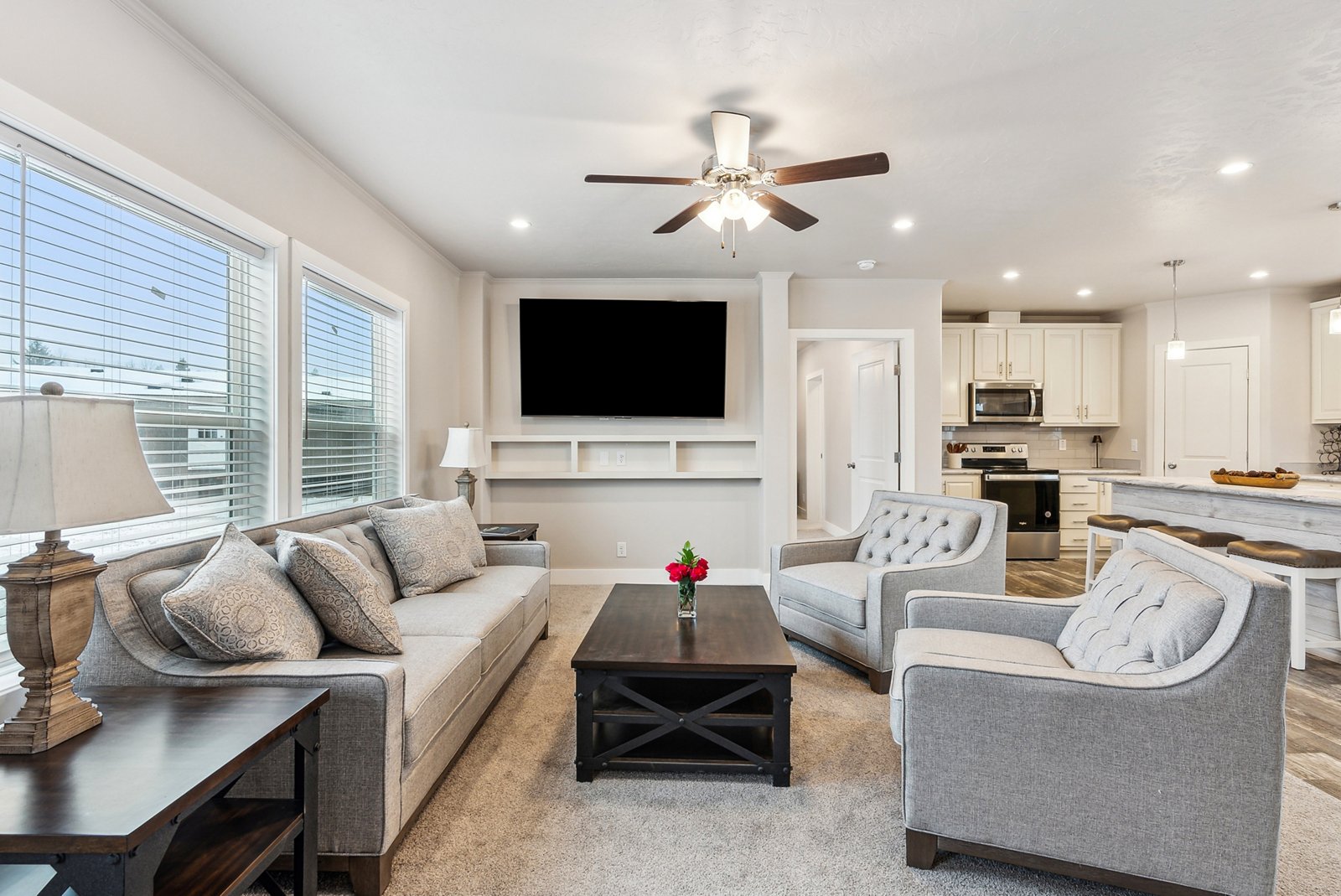 DreamWorks / DW4764F - Poky Homes