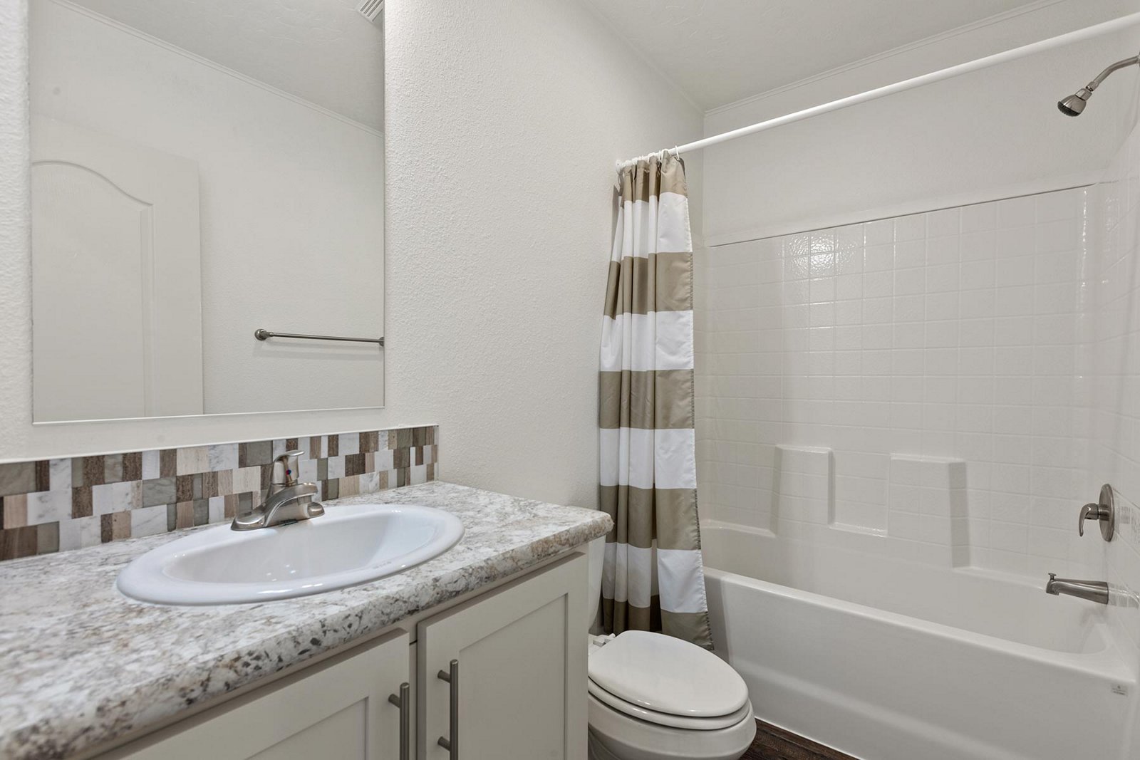 DreamWorks / DW4724B - Poky Homes