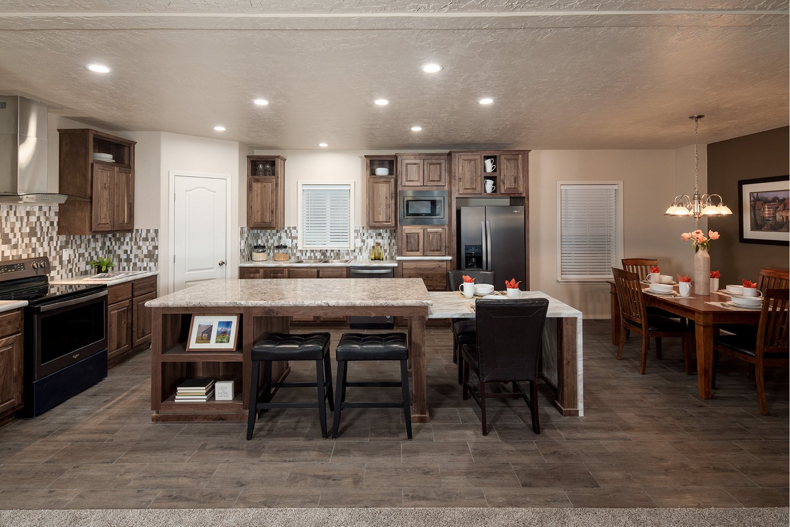 Catena / CT4644B - Poky Homes
