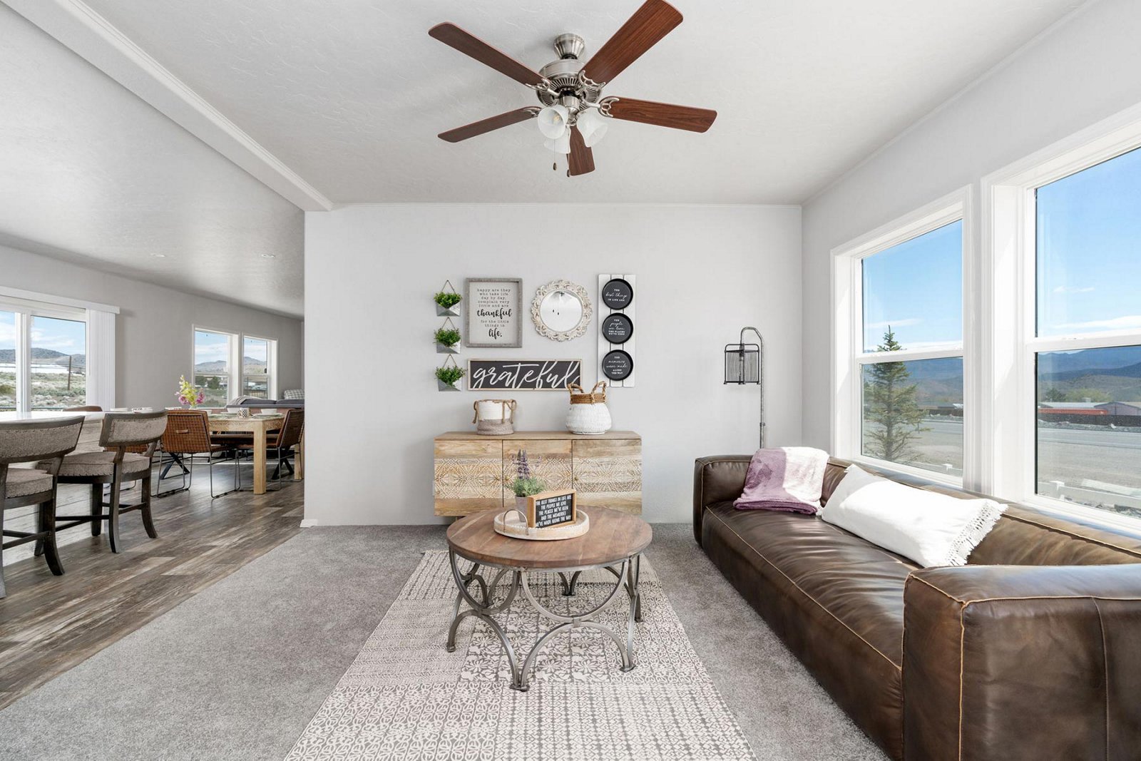 DreamWorks / DW4603F - Poky Homes
