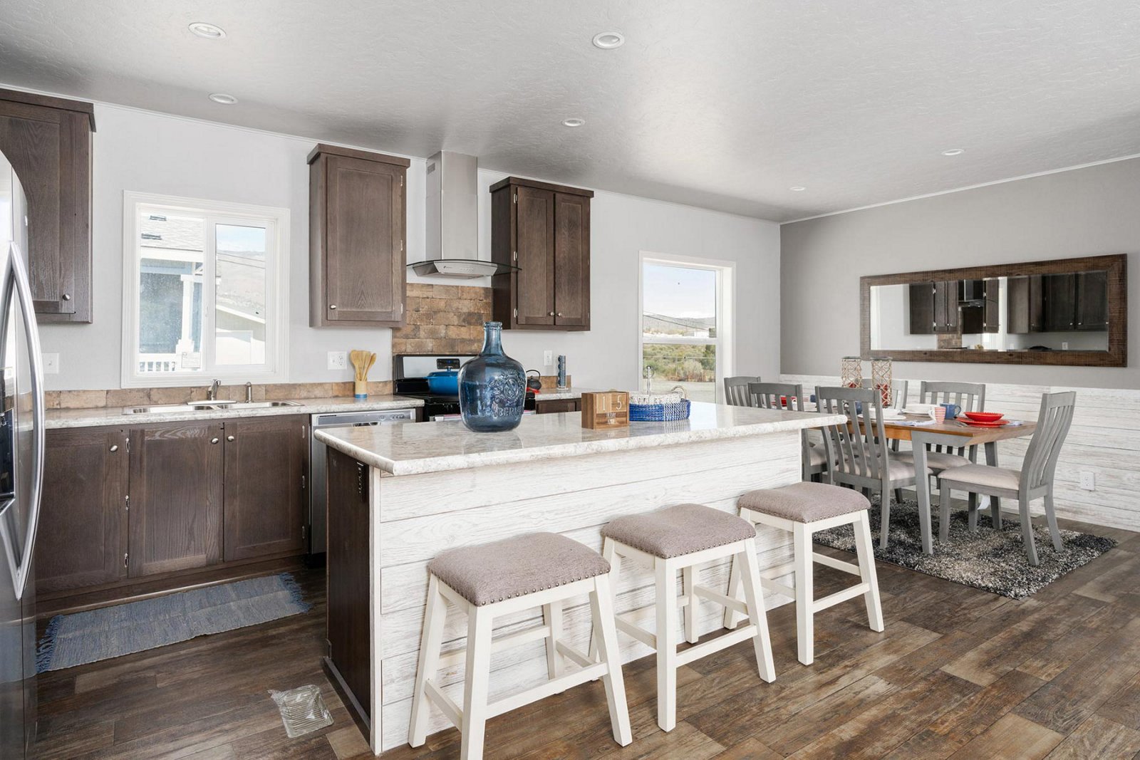 DreamWorks / DW4563B - Poky Homes